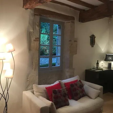 Charmante A Avec Piscine Privee *